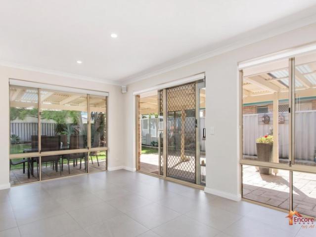WAIKIKI 4X2 HOME FOR LEASE