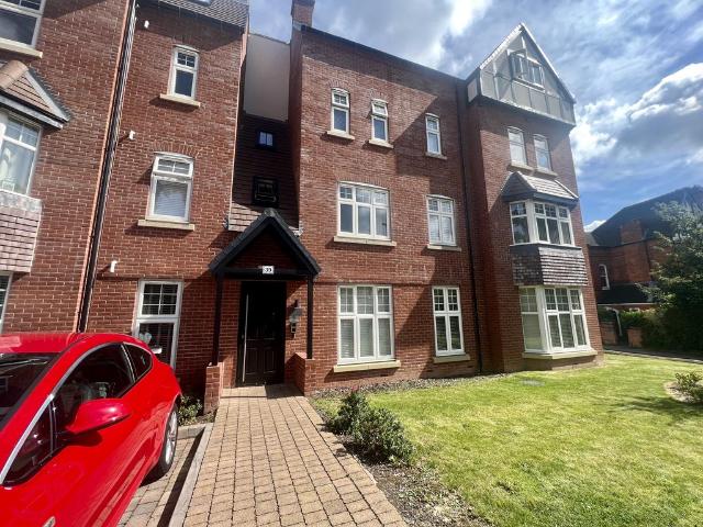 Wake Green Road, Birmingham, B13 3 bed apartment to rent £1,500 pcm £346 pw