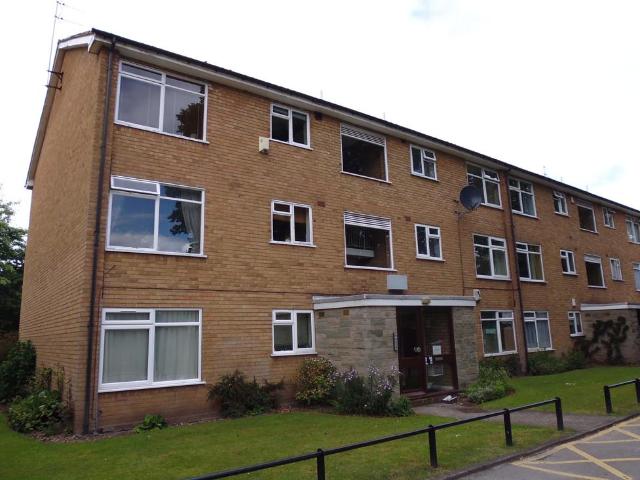Wake Green Road, Birmingham, B13 2 bed flat to rent £1,000 pcm £231 pw