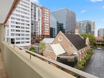 Wake Up Below, Live Above A Truly Unique Loft in the Heart of the Valley
