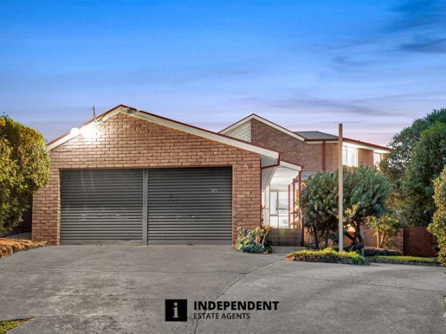 Wake up every day to breathtaking views across Port Phillip Bay