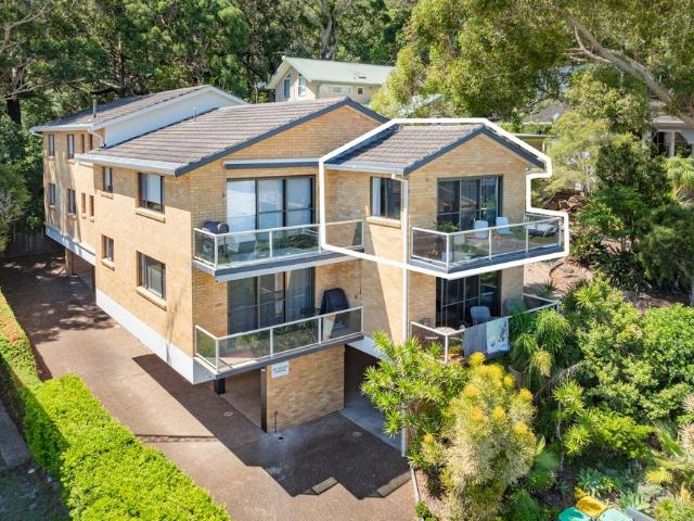 Wake Up to Ocean Views Stylish 2 Bedroom Unit for Rent