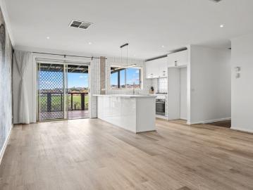 Wake Up to Spectacular Valley Views Every Day!