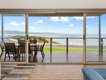Wake Up to the Waves in Aldinga Beach!