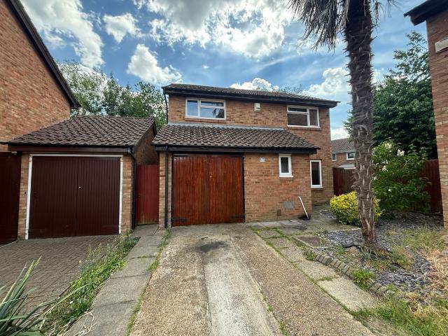 Wakefield Close, Milton Keynes MK14, 4 bed property to rent, £1,750 pcm | PrimeLocation