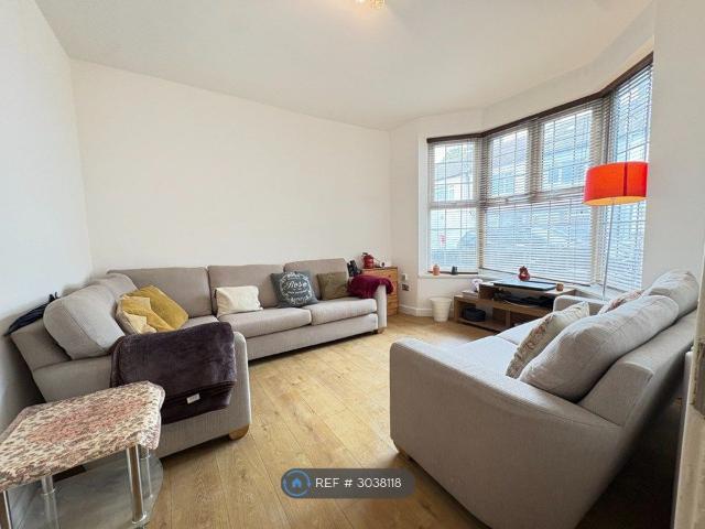 Wakefield St, London N18, 4 bed terraced house to rent, £2,549 pcm | PrimeLocation