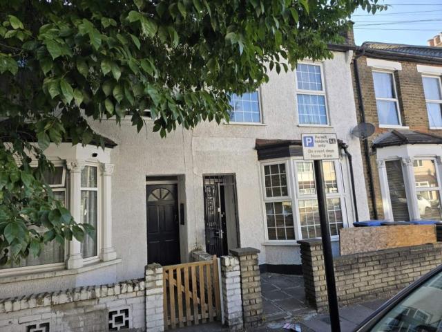 Wakefield Street, London N18, 4 bed terraced house to rent, £2,500 pcm | PrimeLocation