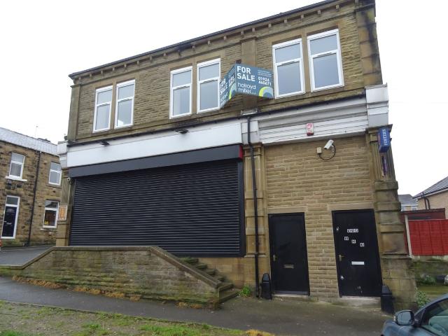 Wakefield Road, Chickenley, Dewsbury WF12, 2 bed flat to rent, £750 pcm | PrimeLocation
