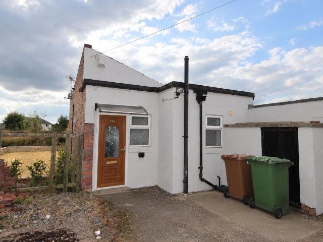 Wakefield Road, Fitzwilliam WF9, 1 bed detached bungalow to rent, £700 pcm | PrimeLocation