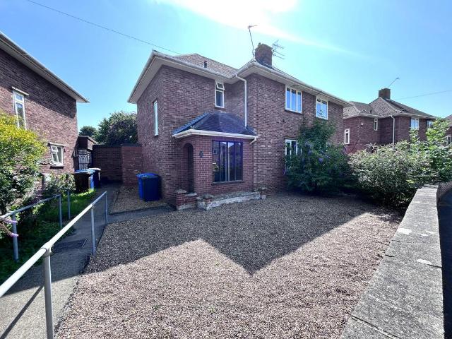Wakefield Road, Norwich NR5 4 bed semi detached house to rent £1,800 pcm £415 pw