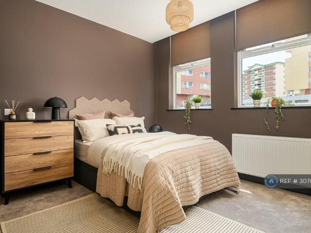 Wakefield, Wakefield, WF1 Studio to rent £895 pcm £207 pw