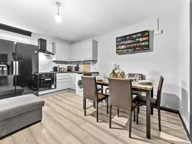 Wakeman Avenue, Brent NW9, 6 bed property to rent, £4,800 pcm | PrimeLocation