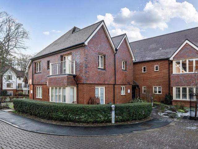 Walter Lane, Hampshire SO50 1 bed retirement property to rent £1,800 pcm £415 pw