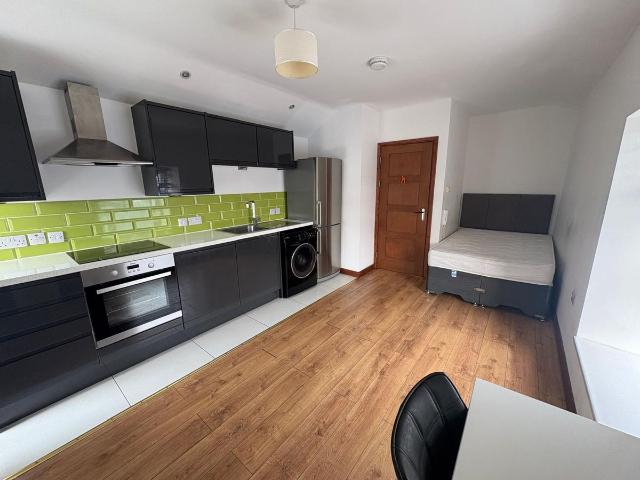 Walter Road, Swansea SA1, Studio to rent, £780 pcm | PrimeLocation