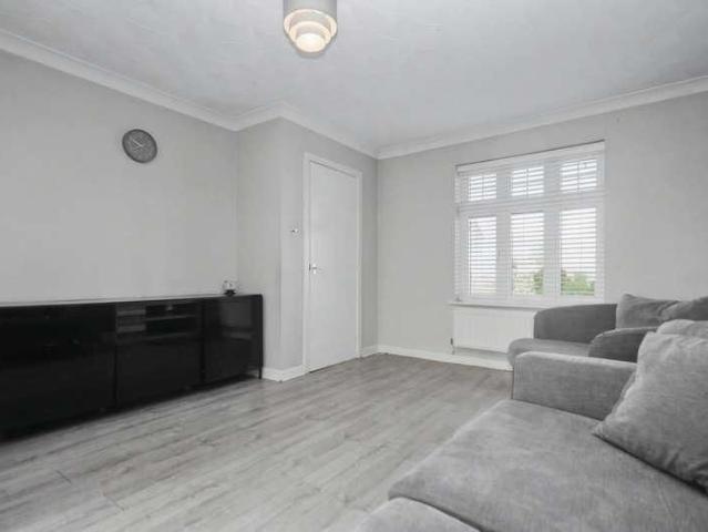 Waltersgreen Crescent, Golborne, WA3
