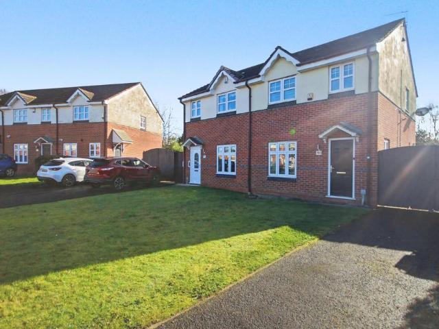 Waltersgreen Crescent, Golborne, WA3 3 bed semi detached house to rent £1,450 pcm £335 pw