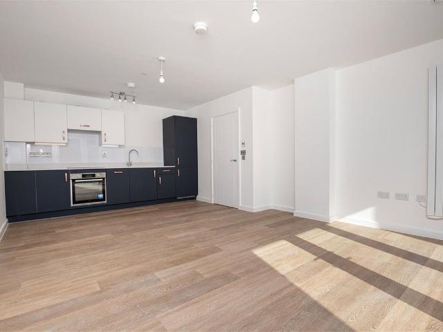 Walton Court, Walton On Thames KT12, 2 bed flat to rent, £2,364 pcm | PrimeLocation