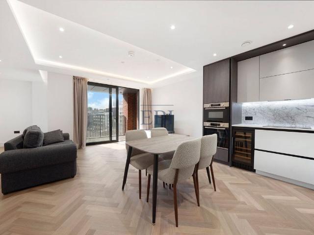 Walton Clarke House, 5 Brigade Mews, London SE1, 2 bed flat to rent, £3,950 pcm | PrimeLocation