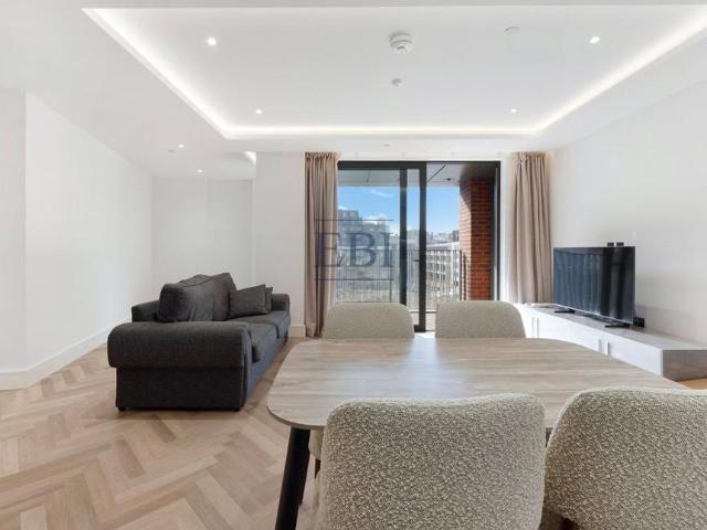 Walton Clarke House, 5 Brigade Mews. 2 bed apartment to rent £3,950 pcm £912 pw