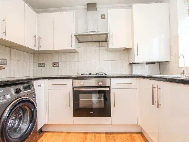 Walton Avenue, Harrow HA2, 2 bed maisonette to rent, £1,850 pcm | PrimeLocation