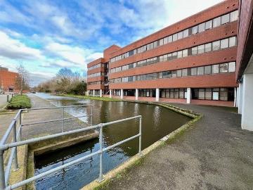 Walton Street, Aylesbury HP21, 1 bed flat to rent, £1,050 pcm | PrimeLocation