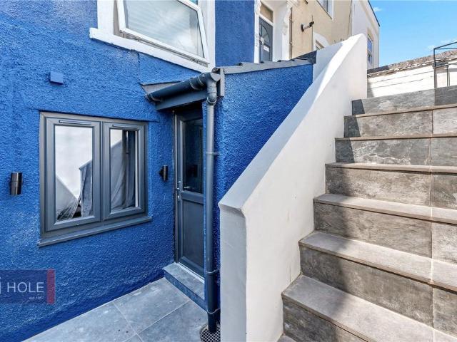 Walton Street, Bristol BS5 2 bed apartment to rent £1,395 pcm £322 pw