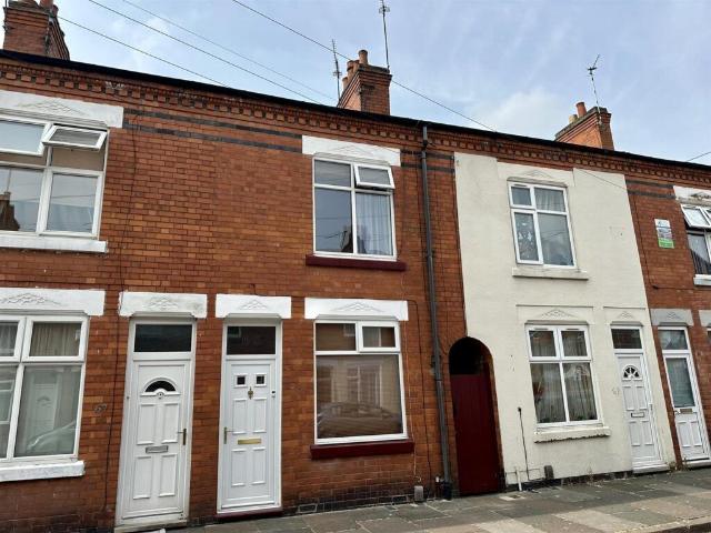 Walton Street, Leicester LE3, 2 bed terraced house to rent, £1,050 pcm | PrimeLocation