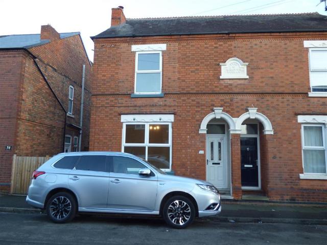 Walton Street, Long Eaton NG10 1PA 3 bed semi detached house to rent £1,100 pcm £254 pw