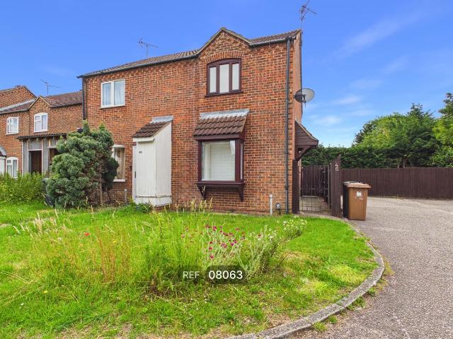 Walton Park, Peterborough PE4, 2 bed end terrace house to rent, £895 pcm | PrimeLocation