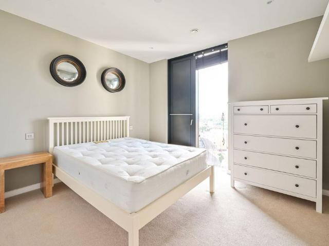 Walworth Road, Elephant and Castle. 1 bed flat to rent £2,652 pcm £612 pw
