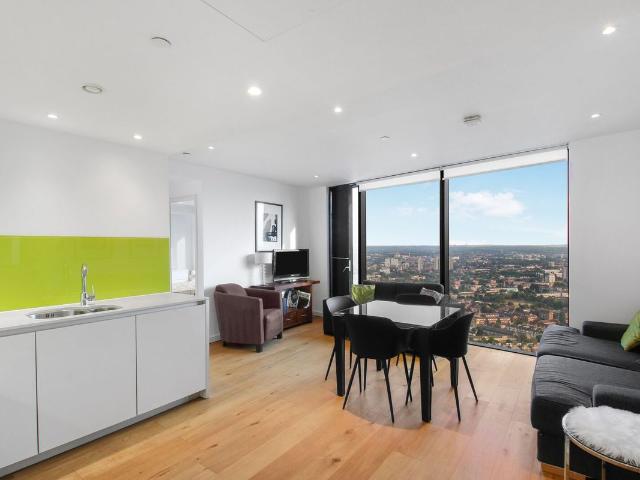 Walworth Road, Elephant And Castle, London SE1, 2 bed flat to rent, £3,300 pcm | PrimeLocation