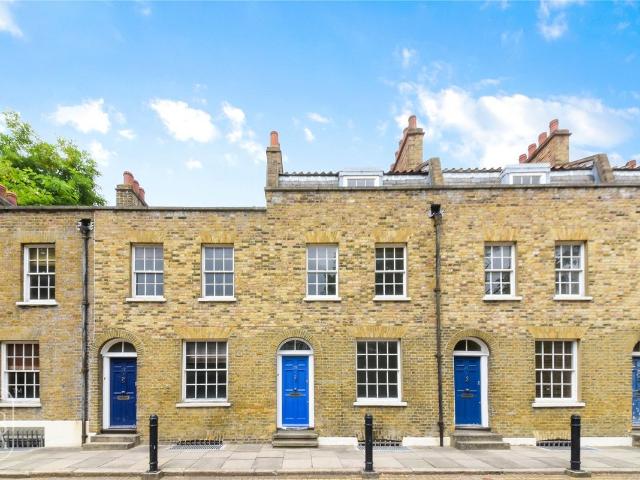 Walden Street, London E1, 3 bed terraced house to rent, £3,400 pcm | PrimeLocation