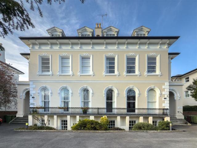 Waldon House, Cheltenham GL51, 1 bed flat to rent, £875 pcm | PrimeLocation