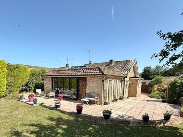 Waldron Close, Eastbourne, 3 Bedroom Bungalow