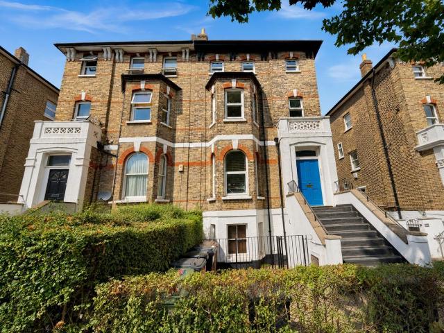 Waldram Park Road, Forest Hill, London SE23, 2 bed flat to rent, £2,000 pcm | PrimeLocation