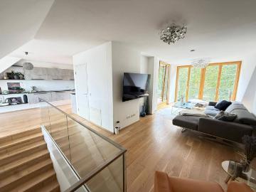 Gaadner Straße, 2340 - Keller, Balkon, Terrasse