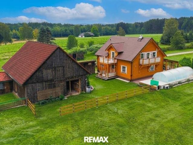 Waldviertler Alleinlage! 1,7 ha exklusives Naturrefugium mit neuem skandinavischem Blockhaus, Pool und Nebengebäuden