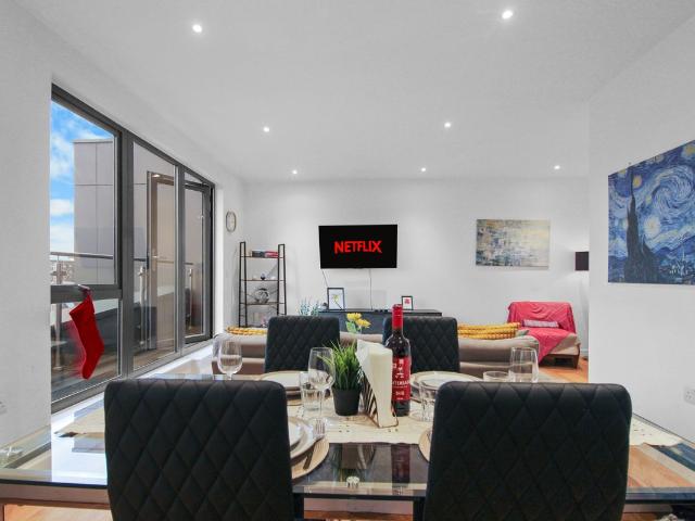 Waleorde Road, London SE17, 2 bed flat to rent, £4,303 pcm | PrimeLocation