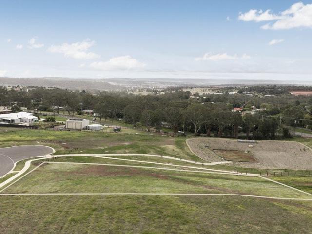 Walermare Estate + 2,252m2 Allotment
