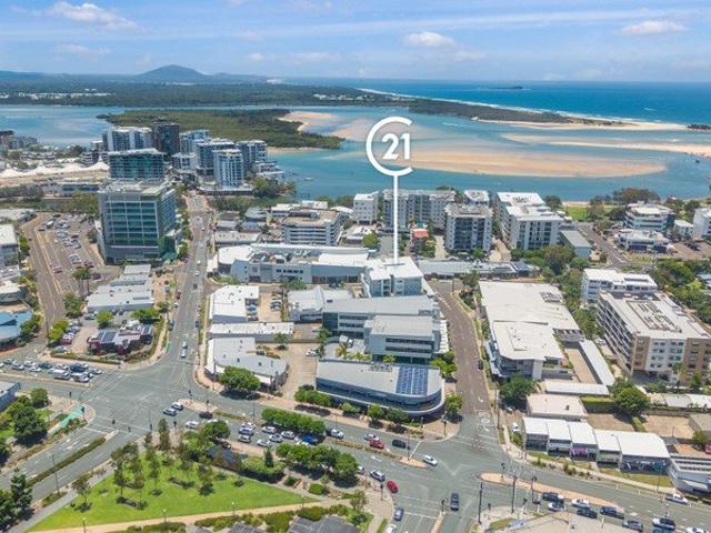 Walk Everywhere, Live Easy In Cotton Tree