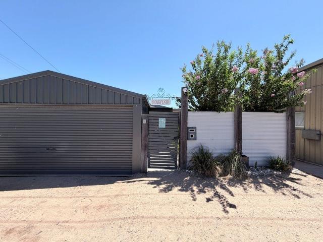 Walk in walk out opportunity with sea views!