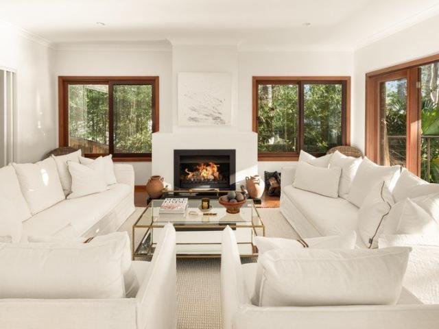 Walk to Avalon  Wake to Pittwater  Live with Flexibility