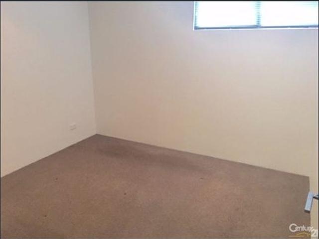 WALK TO ALL FACILITIES @ $680 per week