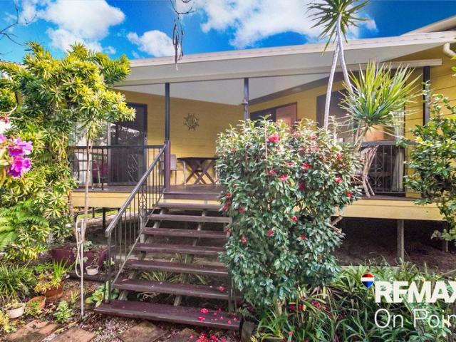 Walk to Beaches, Café, Beach Bar & Ferry Everything at Your Doorstep