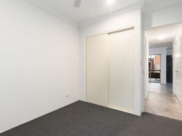 Walk to cafes, entertainment, restaurants, shopping & transport, what a location.!