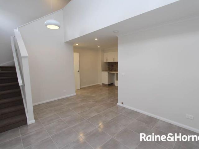WALK TO CBD Available 4.9.2026, 6 Month lease only!