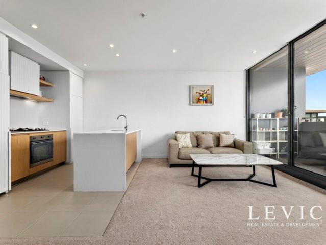 Walk to Everything City Views & Resort Style Living