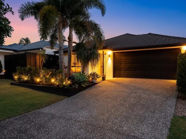 Walk to Everything! Inviting all Offers!