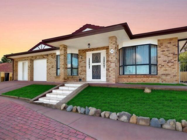 Walk to Inala Civic Centre | Spacious Family Livin