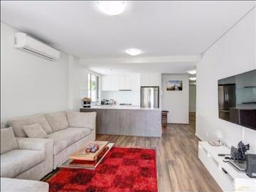WALK TO RAIL WITH WRAP AROUND BALCONY
